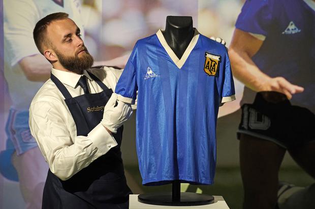 maradonas t-shirt auctioned for 68 crores zelenskys jacket t-shirt for 85 lakh 