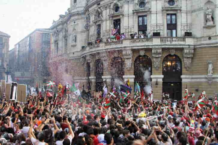 Controversia en las Detenciones de las Fiestas de Bilbao: Alta Proporción de Detenidos de Origen Árabe
