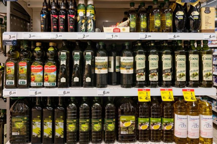 Carrefour Ofrece Descuentos en Aceite de Oliva para Competir con Mercadona y Lidl