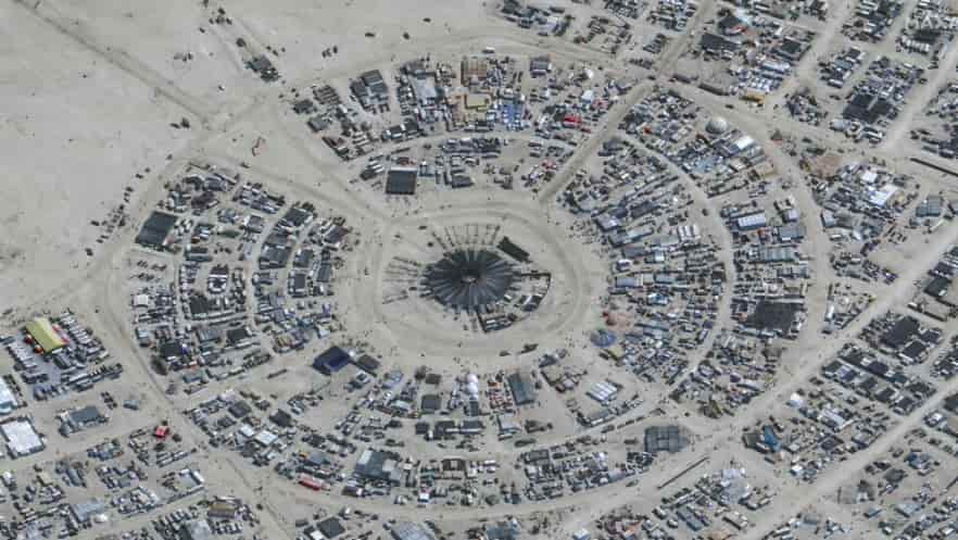 Incidentes en festival Burning Man: Fuertes Lluvias y un Misterioso Fallecimiento en el Desierto